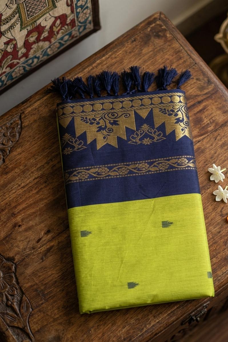 Exquisite Kalyani Cotton Saree with Temple Border